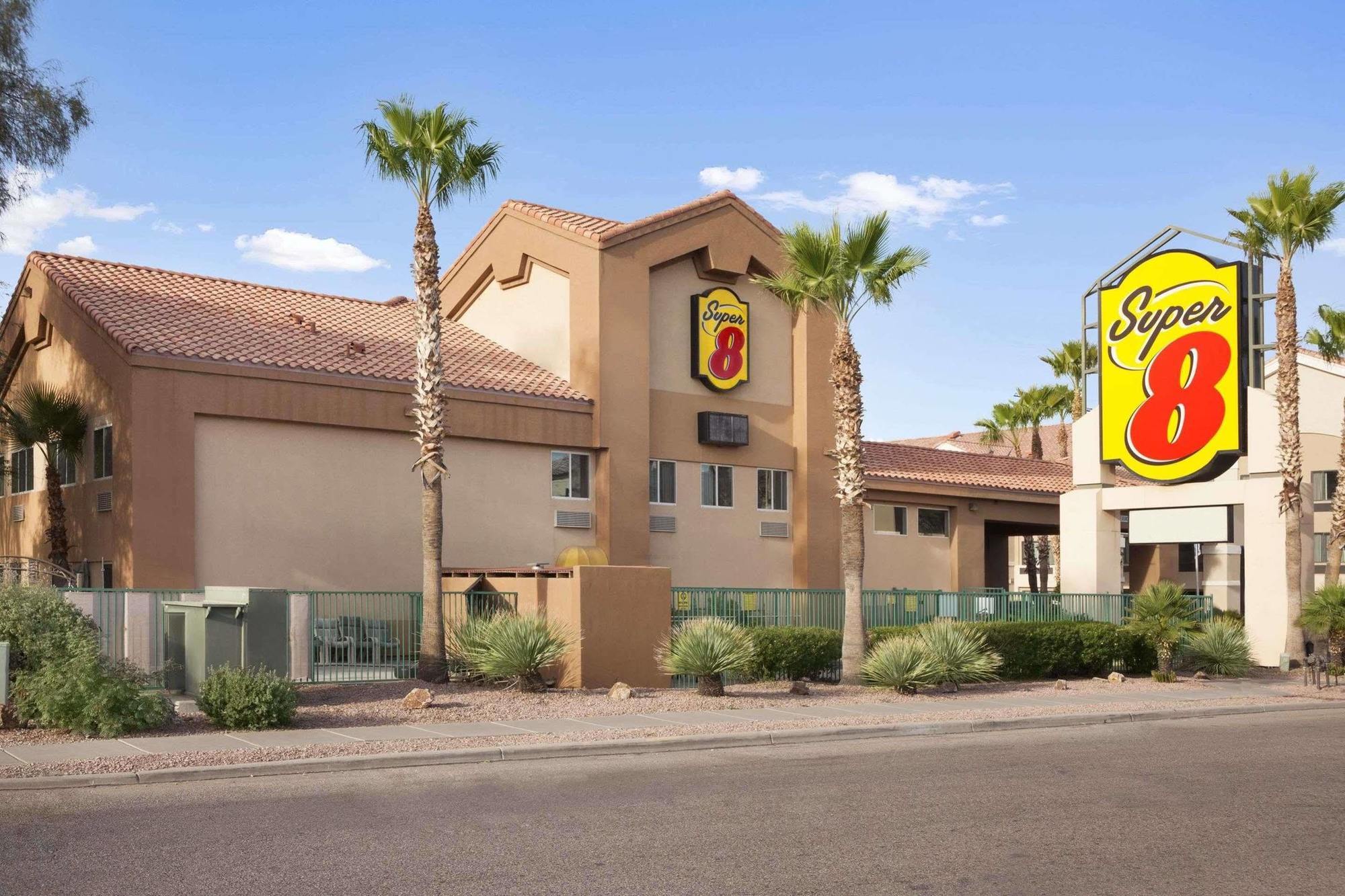 Super 8 By Wyndham Marana/Tucson Area Hotel Exterior photo